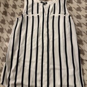 Express Black and White Sleeveless Buttoned Blouse